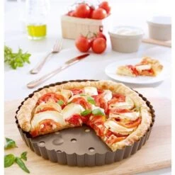 Alternative view of Tourtière Perforée Acier Revêtu Anti-adhérent 30 Cm